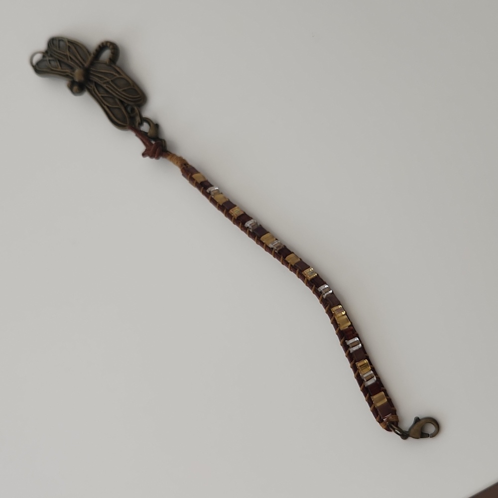 Dragonfly Bracelet NWOT - Picture 2 of 4